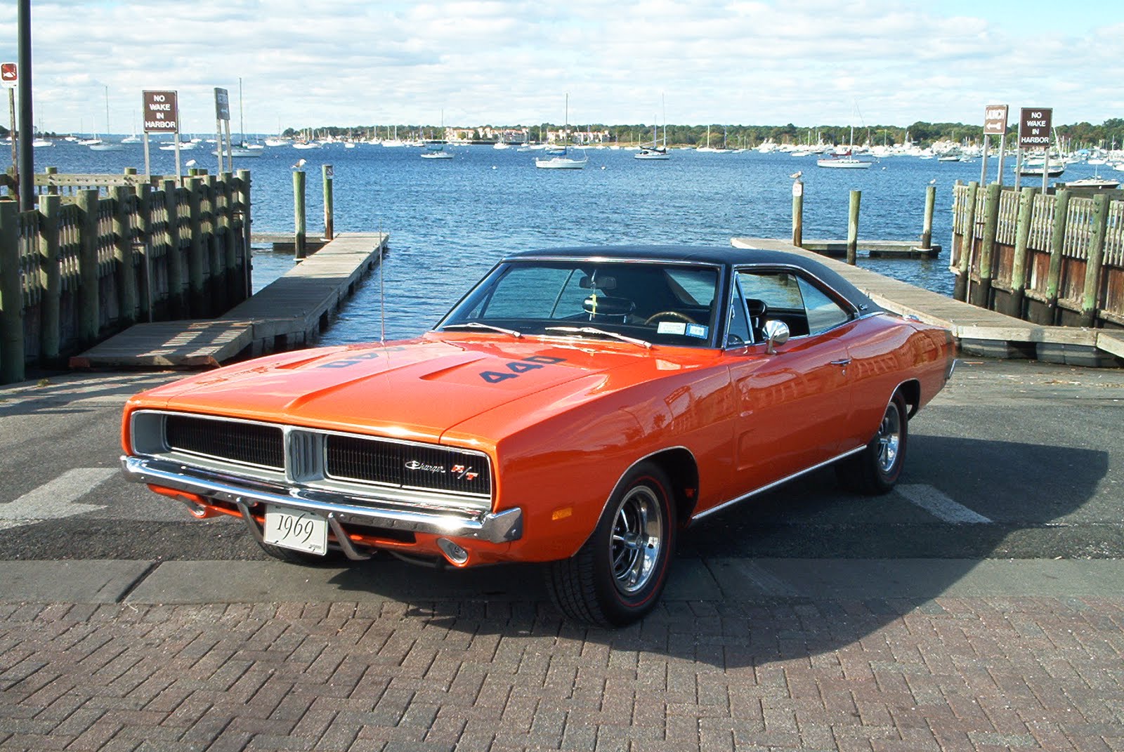 02-dodge-charger-rt-440-1969.jpg