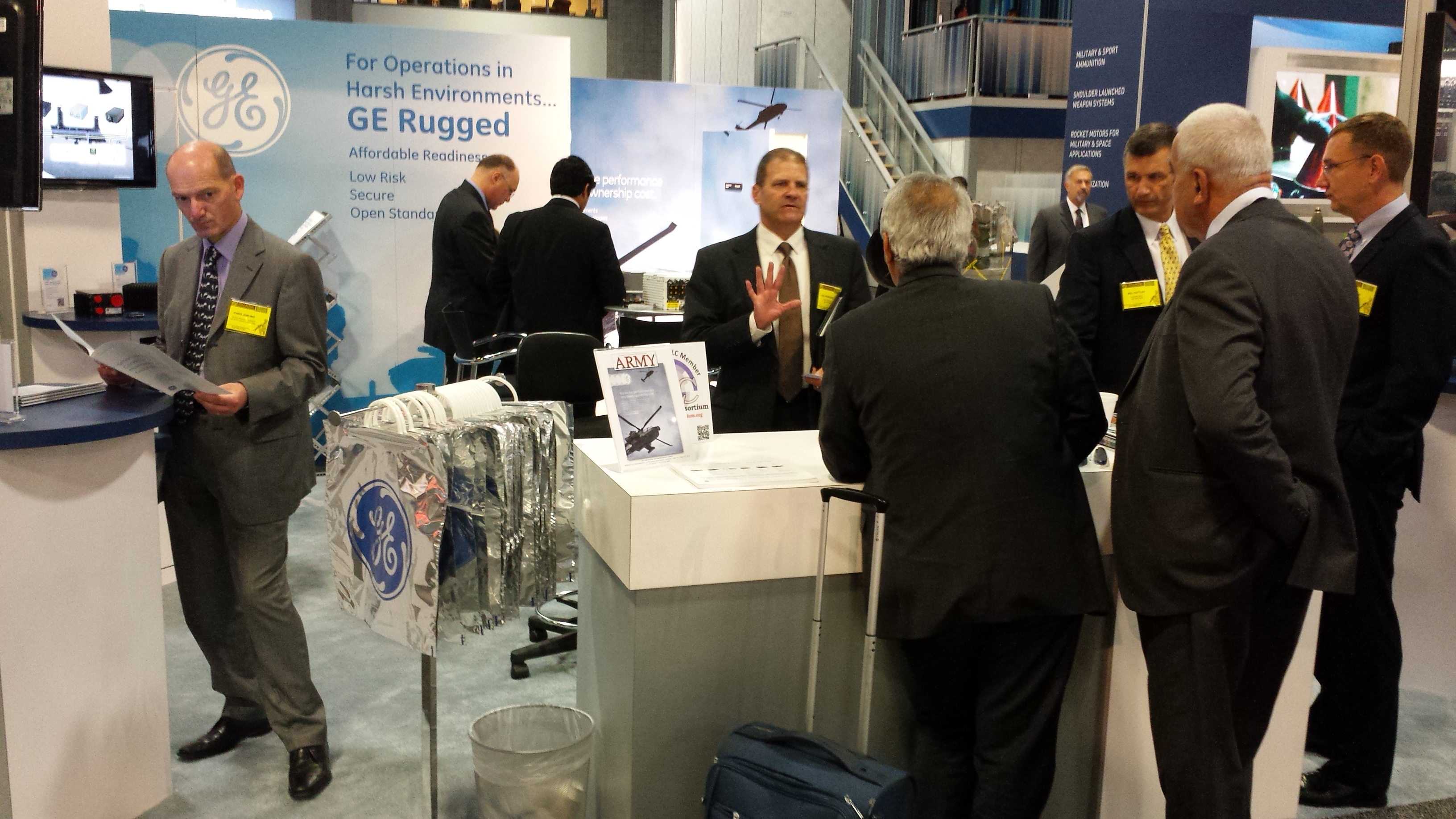 AUSA-Tues11_GEs-booth-at-AUSA-2014-saw-high-volumes-of-visitors-on-Tuesday-2.jpg